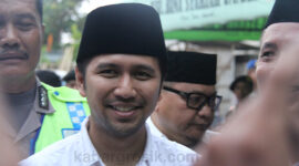 Emil Dardak saat silaturrahmi di Ponpes Bumi Aswaja Dukun Gresik dalam perayaan Maulid nabi dan Haul ke 7. (foto: sutikhon/kabargresik)