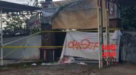 Polres Gresik Kamis sore (16/6/2022) telah memasang garis Polisi dilokasi ritual manusia menikah dengan kambing di pesanggrahan kramat Ki Ageng Desa Jogodalu Kecamatan Benjeng