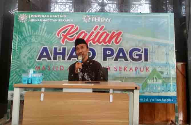 KH Rifqi Rosyidi, LC. MAg