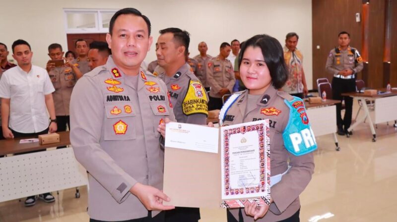Bripda Mirabell Mayapada Khalisah Fairuz FS, anggota Bintara di satuan fungsi Sipropam Polres Gresik 
