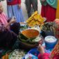 Nurjanah penjual bubur roomo (foto: Daniel Andayawan)