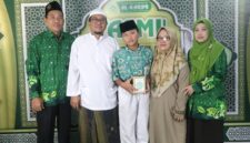 Siswa kelas 6 MI Alkarimi tampil dalam Tasmi’ Juz 30 sebagai syarat kelulusan dan awal program Tahfidz Quran.