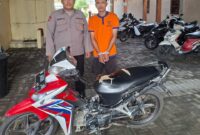Polsek Menganti menangkap pelaku pencurian motor Honda Blade milik warga Gresik yang dijual lewat media sosial.