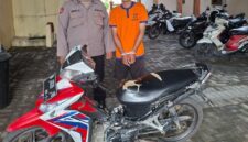 Polsek Menganti menangkap pelaku pencurian motor Honda Blade milik warga Gresik yang dijual lewat media sosial.