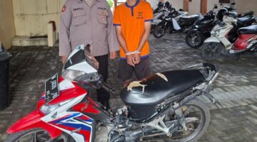 Polsek Menganti menangkap pelaku pencurian motor Honda Blade milik warga Gresik yang dijual lewat media sosial.