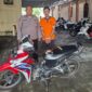 Polsek Menganti menangkap pelaku pencurian motor Honda Blade milik warga Gresik yang dijual lewat media sosial.