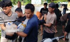 Petugas Dishub Gresik Terseret Arus Banjir di Ngablak