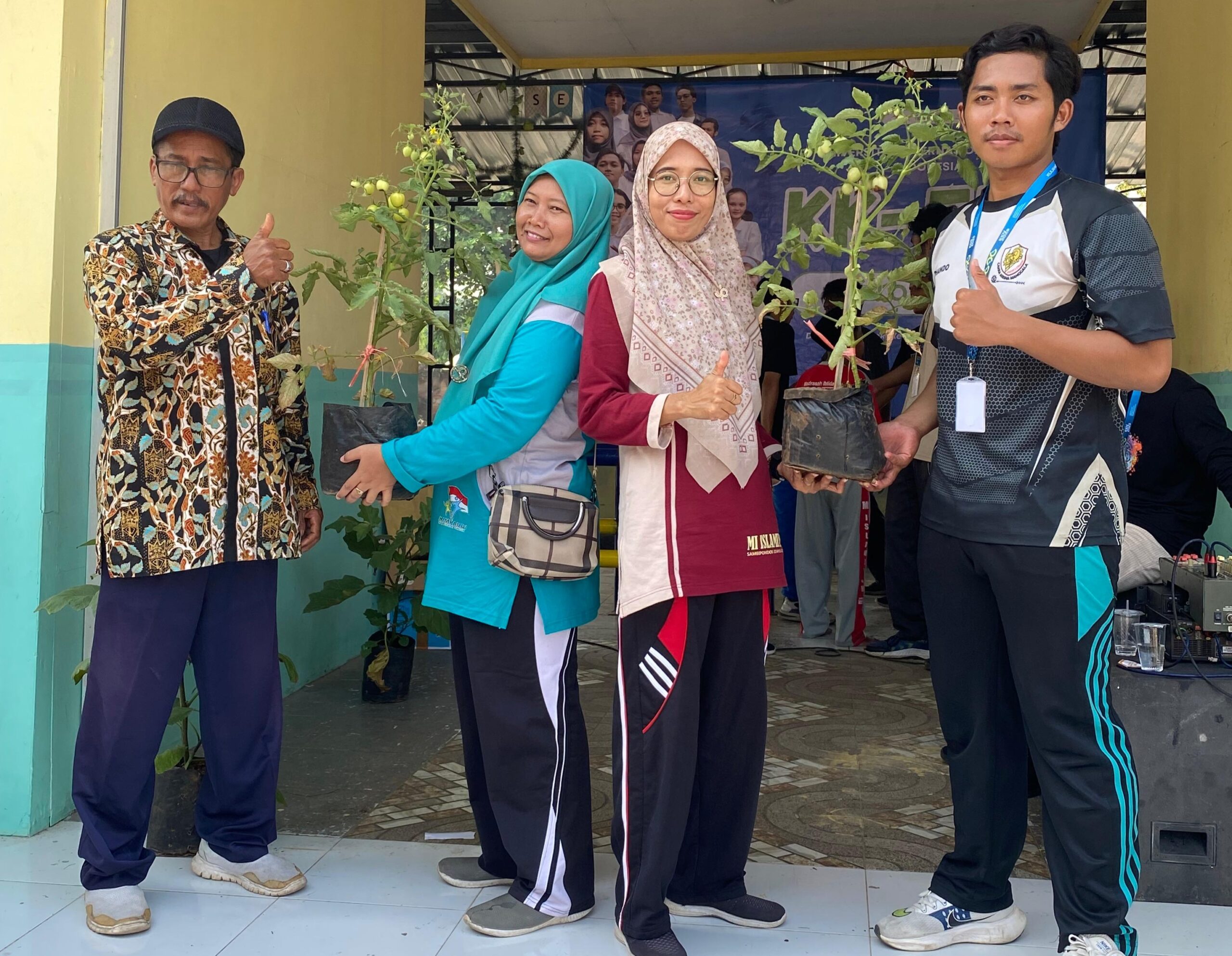 Re Launching kolam renang | Edutainment bercocok tanam dan berenang di desa Sambipondok Sidayu Gresik 