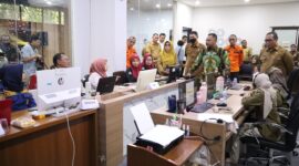Suasana command Center Lapor GUS