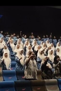 Perkuat Kemampuan Literasi dan Karakter, Spemupat Ajak Siswanya Nobar Film ‘Cyberbullying’