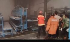 Pabrik Rubber Driyorejo Terbakar