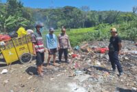 Satuni, ibu rumah tangga asal Kebomas, tewas tenggelam di telaga saat buang sampah. Polisi nyatakan murni kecelakaan.