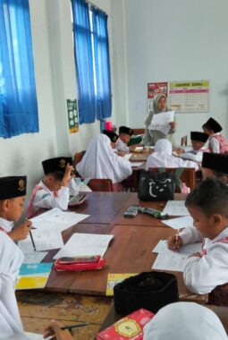 Siswa SD Al Islam Cerme Ikuti Asesmen Sains 2025