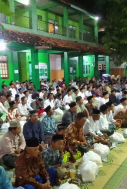 Haul KH Sabiq Abdullah di Ponpes Alkarimi berlangsung Hikmat