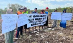 Warga Melirang Tuntut PT BIP Beli Lahan Sengketa
