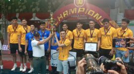 Bhayangkara Presisi Polda Jatim juara Piala Panglima TNI 2025 Putra usai kalahkan Prakasa TNI AD 3-0 di GOR Tridharma Gresik.