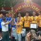 Bhayangkara Presisi Polda Jatim juara Piala Panglima TNI 2025 Putra usai kalahkan Prakasa TNI AD 3-0 di GOR Tridharma Gresik.