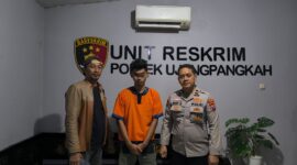 Pemuda Ujungpangkah ditangkap setelah 7 kali membobol rumah tetangganya. Kerugian korban capai Rp52 juta.