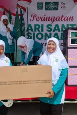 600 Kader Fatayat NU Dukun Semarakkan Hari Santri