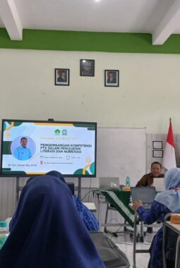 Perkuat Literasi dan Numerasi, SD Almadany Gelar In House Training Kompetensi PTK