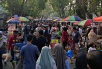 UMKM mengeluhkan dugaan suap dalam pengelolaan CFD Gresik. Disparekrafbudpora selidiki laporan dan ancam beri sanksi tegas.