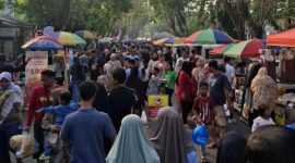UMKM mengeluhkan dugaan suap dalam pengelolaan CFD Gresik. Disparekrafbudpora selidiki laporan dan ancam beri sanksi tegas.