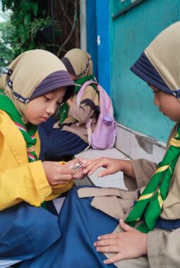 IPM Kids SD Muwri Gelar Pemeriksaan Kuku Siswa