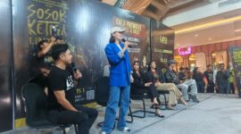 Ribuan warga Gresik antusias hadiri gala premiere film horor “Sosok Ketiga: Lintrik” karya Fajar Nugros di Gressmall Gresik.