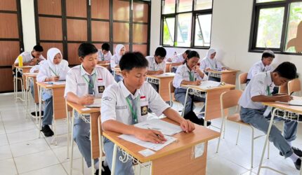 Sekolah Rakyat Gresik melaksanakan assessment semester ganjil dengan fokus kesehatan, gizi, dan pembelajaran dasar bagi siswa desil 1 dan 2.