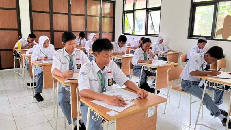 Sekolah Rakyat Gresik melaksanakan assessment semester ganjil dengan fokus kesehatan, gizi, dan pembelajaran dasar bagi siswa desil 1 dan 2.