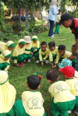 Serunya Outbond KB-TK Aisyiyah Wringinanom di Selecta