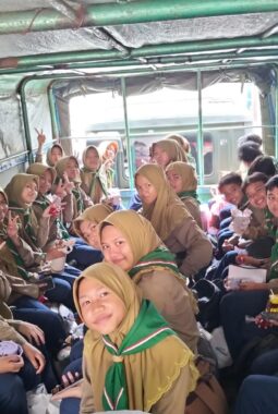 Pengalaman Baru dan Seru, IPM Spemutu Berangkat LDKS Naik Truk TNI