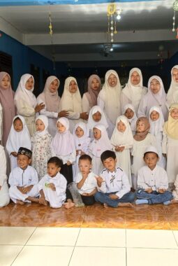 Kenalkan Baitullah pada Anak Didik, PAUD Aisyiyah Mojopetung Dukun Gelar Lomba Mamamia
