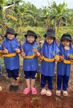 Pupuk dan Perkuat Karakter Cinta Alam, MIISMO Ajarkan Peduli Lingkungan sejak Usia Dini