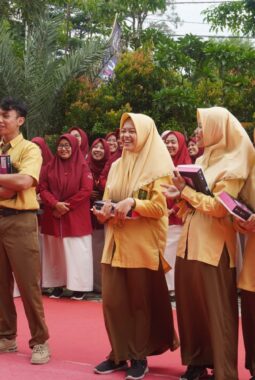 Kunjungi Smamsatu Gresik, Menko Pangan Zulhas: Pantas Saja Jadi SMA Terbaik