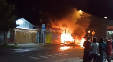 Rumah Terduga Pelaku Pembacokan Dibakar Massa, Satreskrim Polres Gresik Ringkus Saifuddin di Paciran