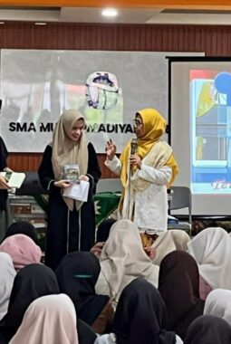 TAQWA Ramadan Smamsatu Gresik, Teguhkan Harkat Muslimah Berkemajuan