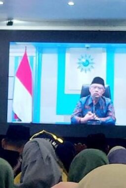 Ketum Muhammadiyah Haedar Nashir Serukan Pembangunan Bijak: Makmurkan Bumi Tanpa Terjebak Ekstrem
