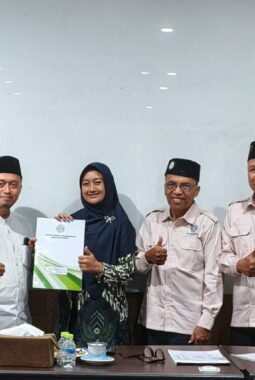 Resmi Dilantik, Kepala SD Muhamamdiyah 1 Driyorejo Periode Ketiga Dikukuhkan PDM Gresik untuk Masa Bakti 2026 – 2030