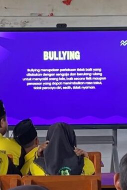 Mahasiswa UMG Edukasi Stop Bullying di SMP Daruniyah