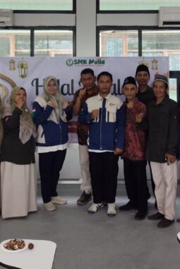 SMK Muhammadiyah 5 Gresik Tuan Rumah Halal Bihalal dan Pelatihan Entrepreneur Foskam