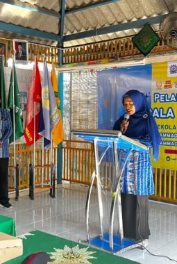 Kepala SDM 1 Menganti Sampaikan Pidato Perdana