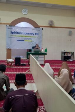 Parenting Day Smamio di Lamongan: Kupas Tuntas Cara Efektif Berkomunikasi dengan Gen Z