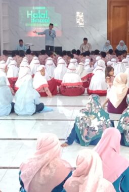 Milad Ke-57 MI Mudip4t Wotan, Hangatkan Kebersamaan lewat Halal Bihalal dan Tumpengan