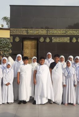 Rangkaian Penilaian Akhir Kelas VI, MIISMO Gelar Manasik Haji, Umroh, dan Renang