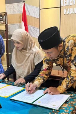 Perkuat Pendidikan Karakter dan Spiritualitas, Smamio Gandeng Kantor Kemenag Gresik
