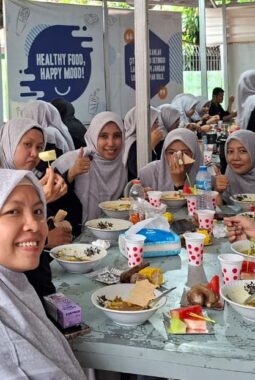 Sehat Bareng, Makin Kompak: Teachers Gathering Spemdalas Hadirkan Senam dan Sarapan Bersama