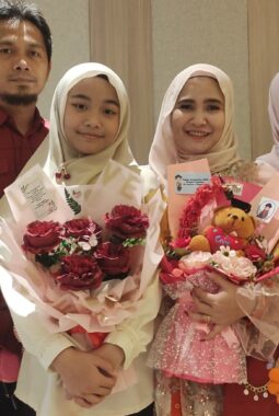 Special Moment Pelepasan Siswa SD Muhammadiyah GKB 2 Gresik Lahirkan Suasana Haru dan Apresiasi Orang Tua