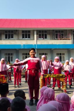 Meriah dan Penuh Semangat, SD Al Islam Cerme Gelar Demo Ekstrakurikuler di Bawah Terik Matahari