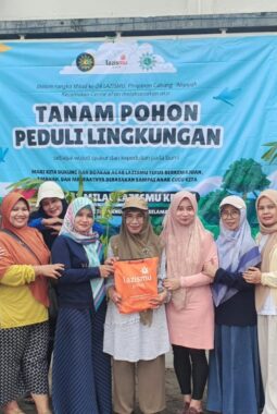 Milad ke-24 Lazismu, Muhammadiyah Cerme Gelar Aksi Tanam Pohon